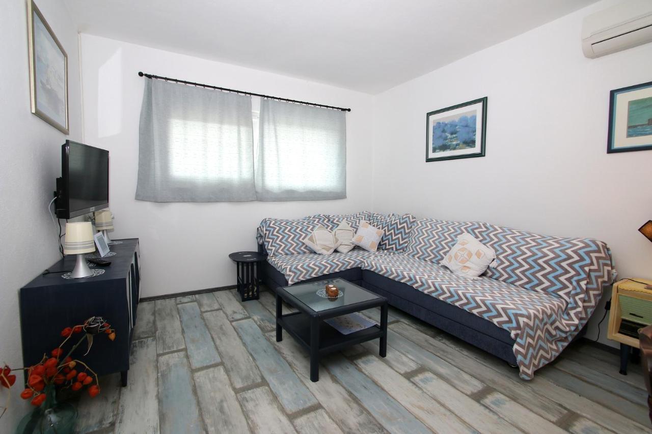 Apartments By The Sea Vinjerac, Zadar - 13811 Posedarje Esterno foto